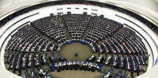 AB ile Kanada arasında Serbest Ticaret Antlaşması onayladı Serbest Ticaret Antlaşması