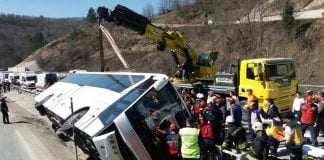 7 kadın işçi 8 Mart etkinliğine giderken kazada can verdi bursada korkunç kaza