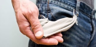 “Açlık sınırı bin 713 lira oldu”