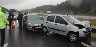 TEM otoyolunda zincirleme kaza: 7 yaralı