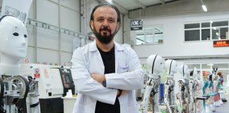 Yerli insansı robotlar görev bekliyor