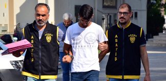 Hırsızlar çaldıkları telefonu beğenmedi motosikletli iki zanlı