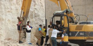 Dinamit patladı, kepçe operatörü öldü kepçe operatörü