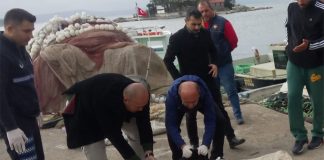 Kendisine saldırdığını öne sürdüğü köpeği bıçakladı