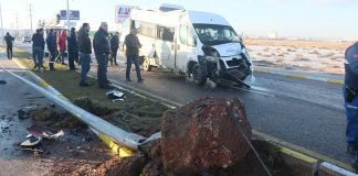 Aksaray’da servis otobüsü ve minibüsü çarpıştı: 17 yaralı