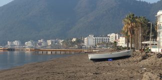 Marmaris’te deniz çekilmesi