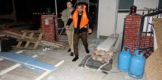 Mülteci teknesi battı: 1’i bebek 4 kişi hayatını kaybetti