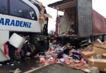 Çankırı’da otobüs tıra çarptı: 31 yaralı