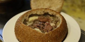 6 çeşit çorbayı karıştırdı