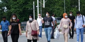 Kısıtlama sonrası Taksim’de manzara aynı