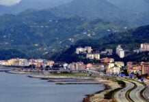 Artvin’in Hopa ilçesinde iskele kapatıldı ve maske takma zorunlu hale getirildi