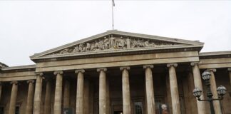 British Museum köle taciri kurucusunun büstünü kaldırdı