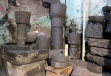 Diyarbakırlı taş ustası bazalt taşından sanat eserleri çıkarıyor