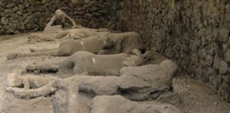 Pompeii’de Külle kaplı iki cansız beden bulundu
