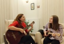 Anne kızın canlı performansları sosyal medyada ilgi görüyor