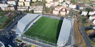 Kadın Futbolunda Derbi Heyecanı Kadın Futbolunda Derbi Heyecanı